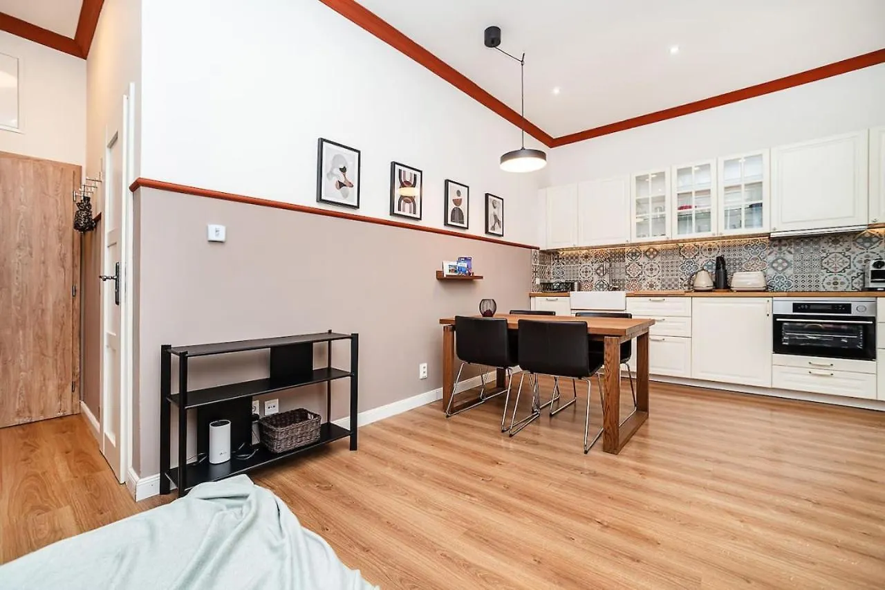Apartmán Charming, Modern, 1-Bed Flat By Museum Of Praha 0*,