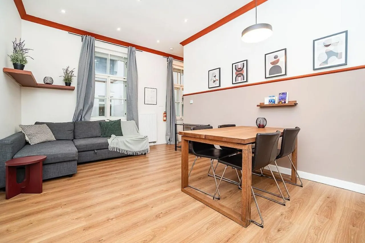 Apartmán Charming, Modern, 1-Bed Flat By Museum Of Praha 0*,  Česká republika