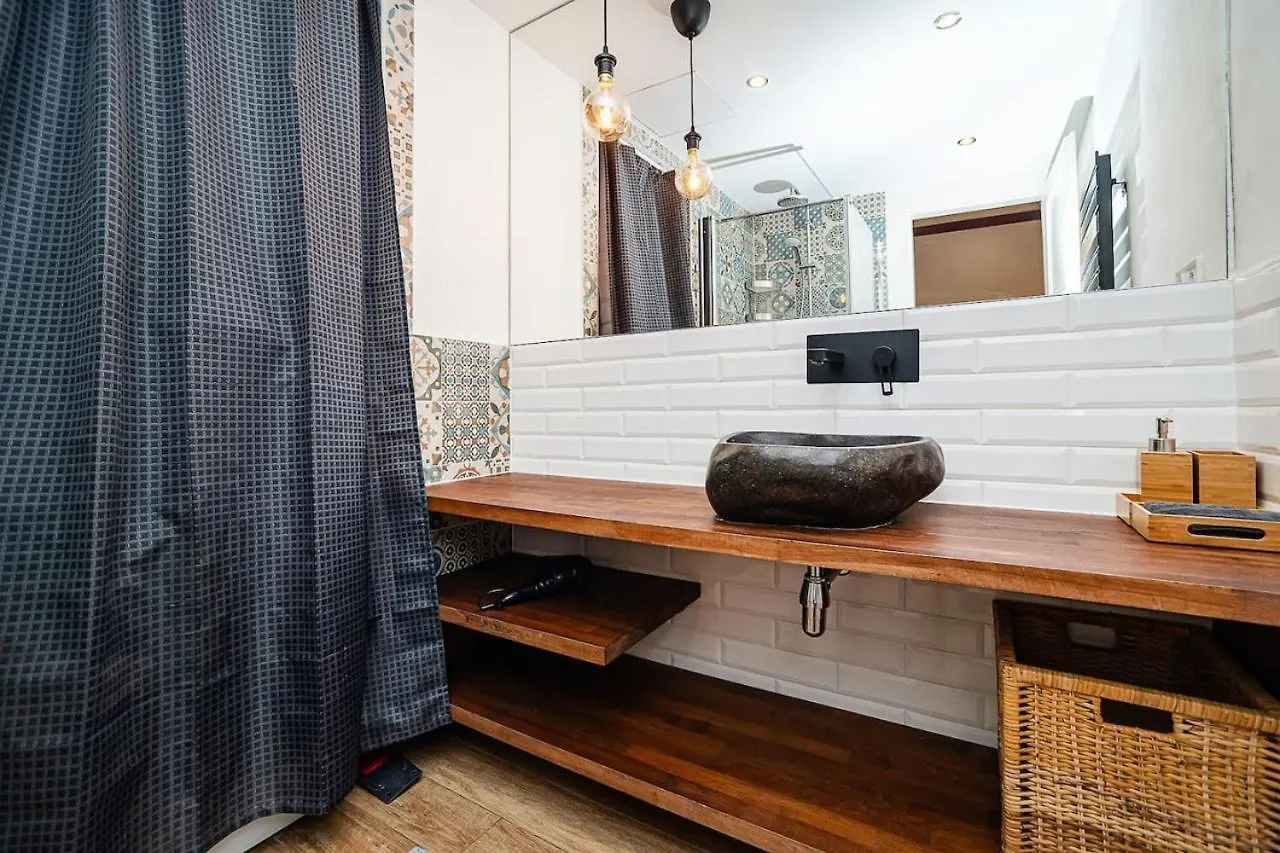 Charming, Modern, 1-Bed Flat By Museum Of Prague 아파트