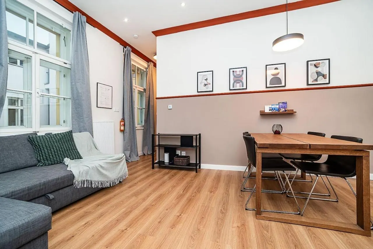 Charming, Modern, 1-Bed Flat By Museum Of Prague 아파트